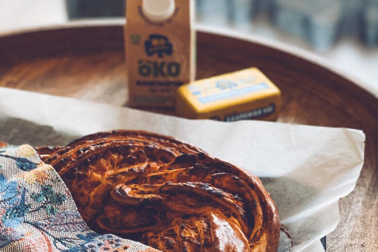 singi juustu kringel puitalusel juustukringel Mo Saaremaa öko mahepiimaga